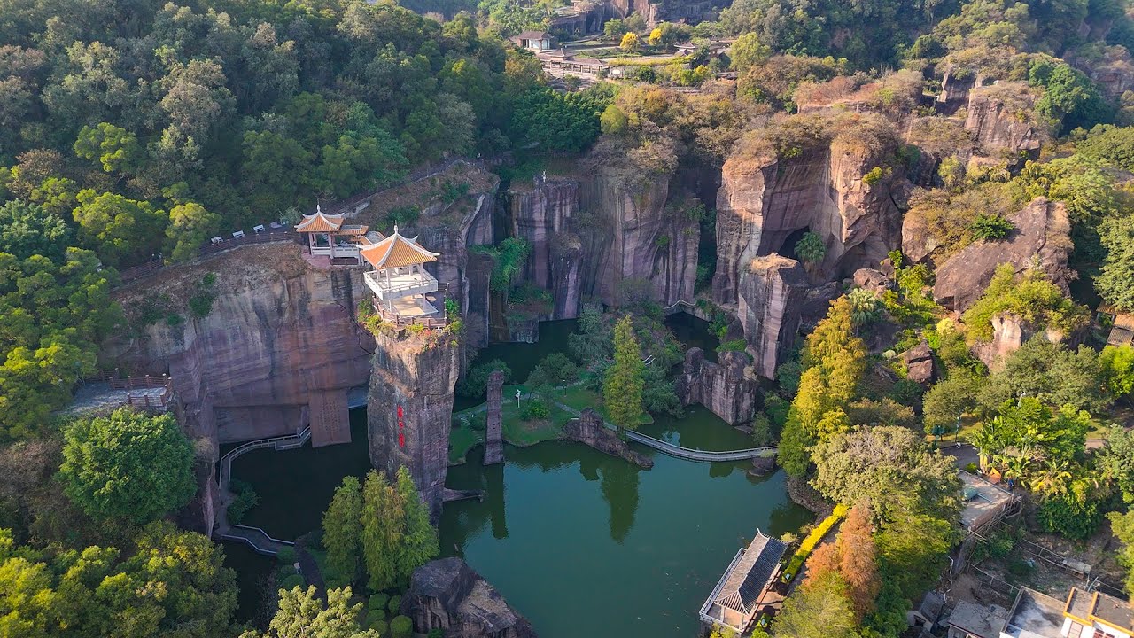 這竟然是2000年前的原貌！古礦場造就的蓮花山。#travel #vlog  #旅行 #中國 #佛教