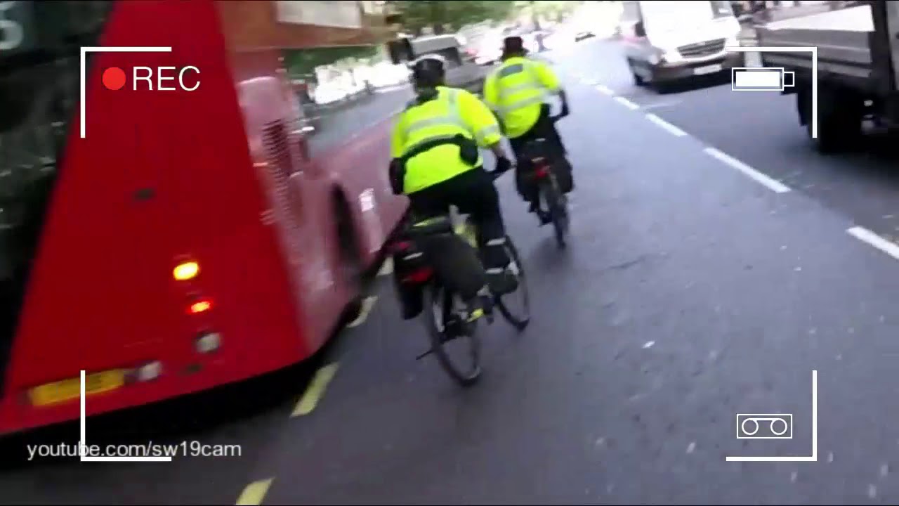 Police cyclist-cyclist chase (Headcam action)