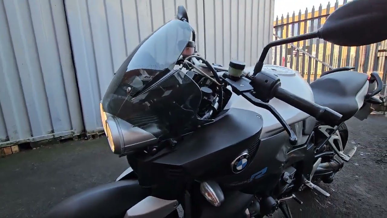 BMW K1200 R '2006' - Walkaround video