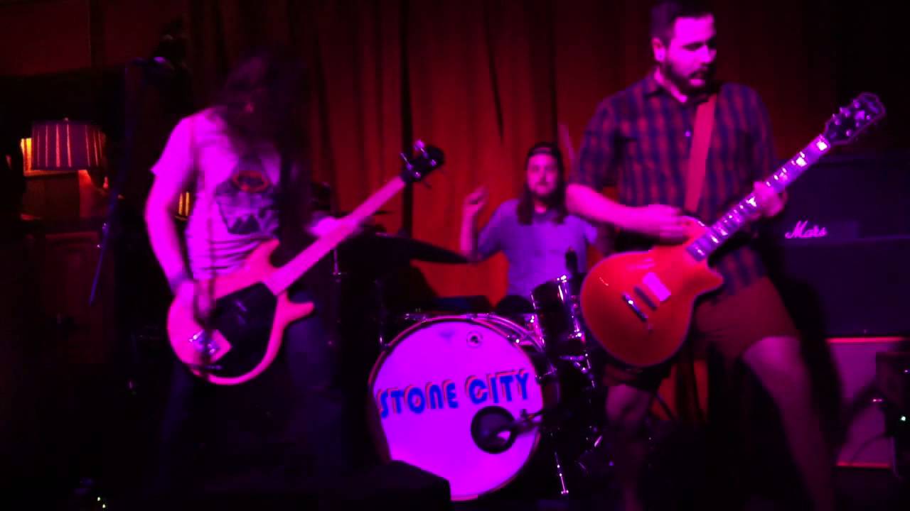 VIAJANDO - Rogue (live)