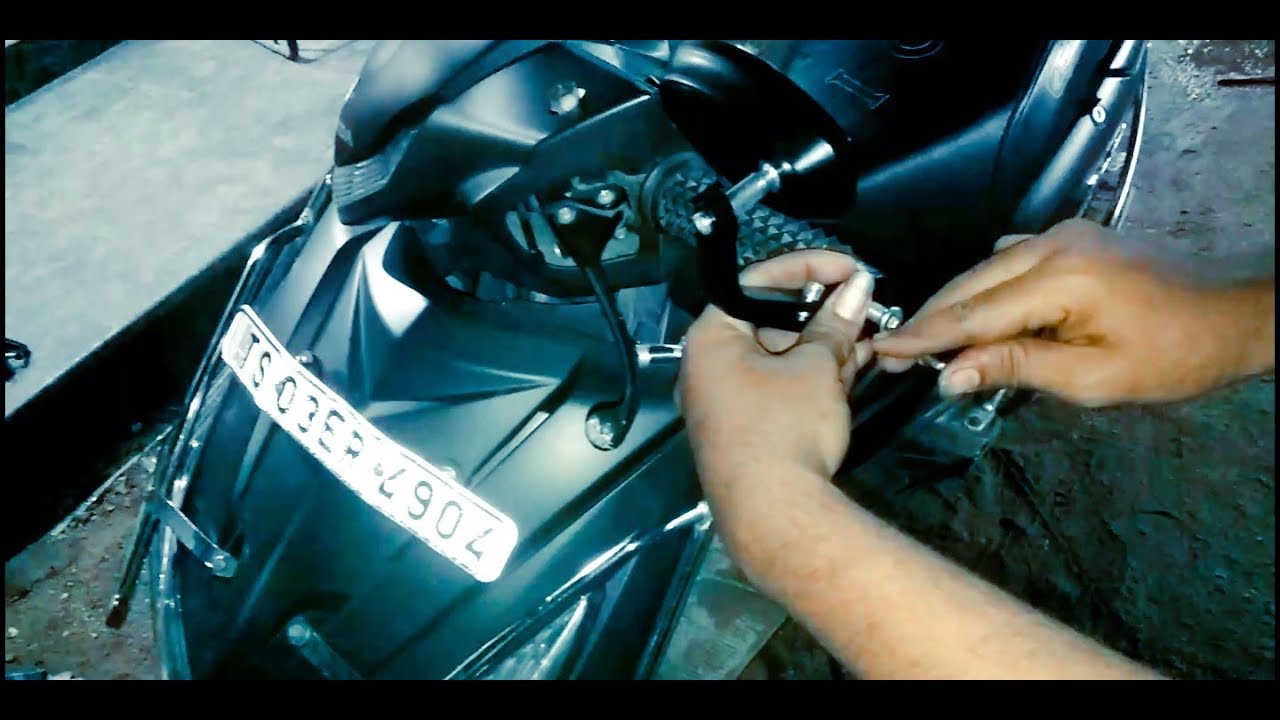 Barend mirror's / Barend mirror's in Dio Scooty installations / the biker raza