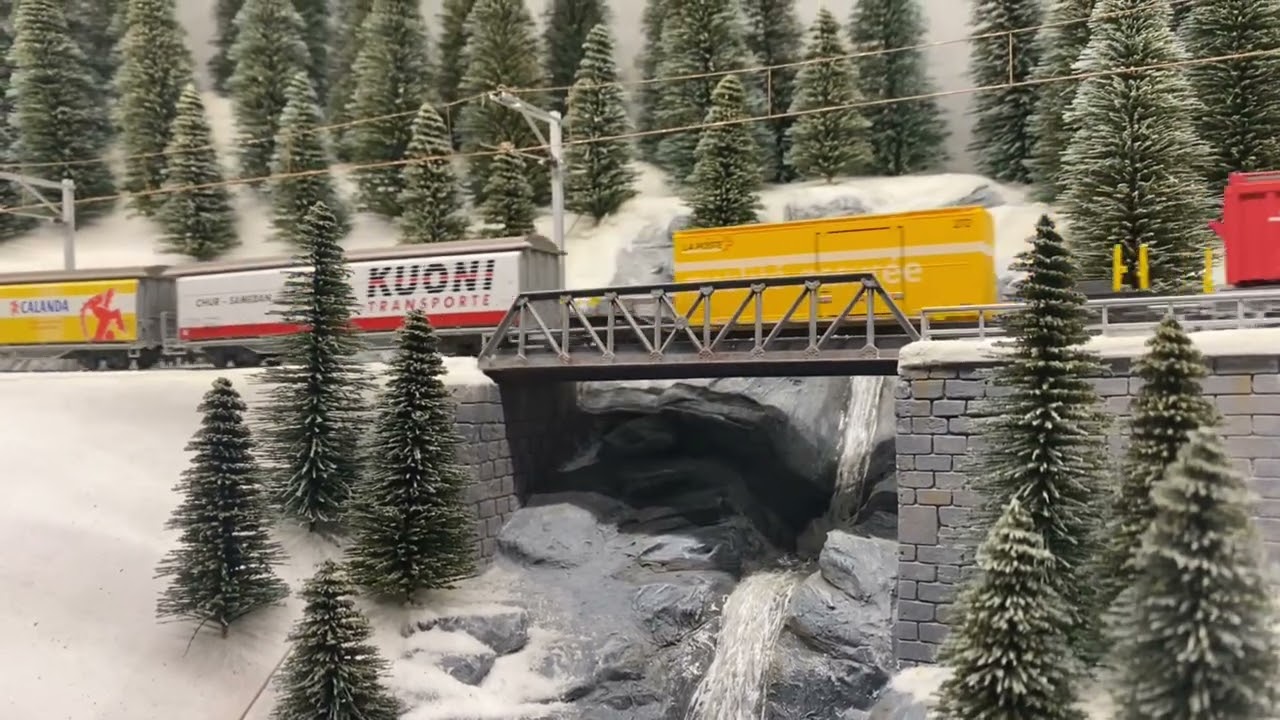 Kreuzweg at the Great Electric Train Show 2024