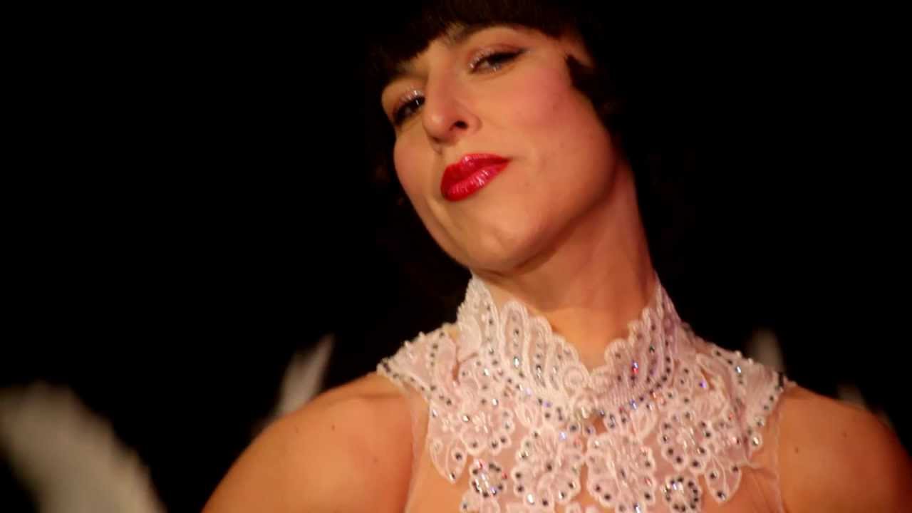 Betty Rose Bon ton Burlesque