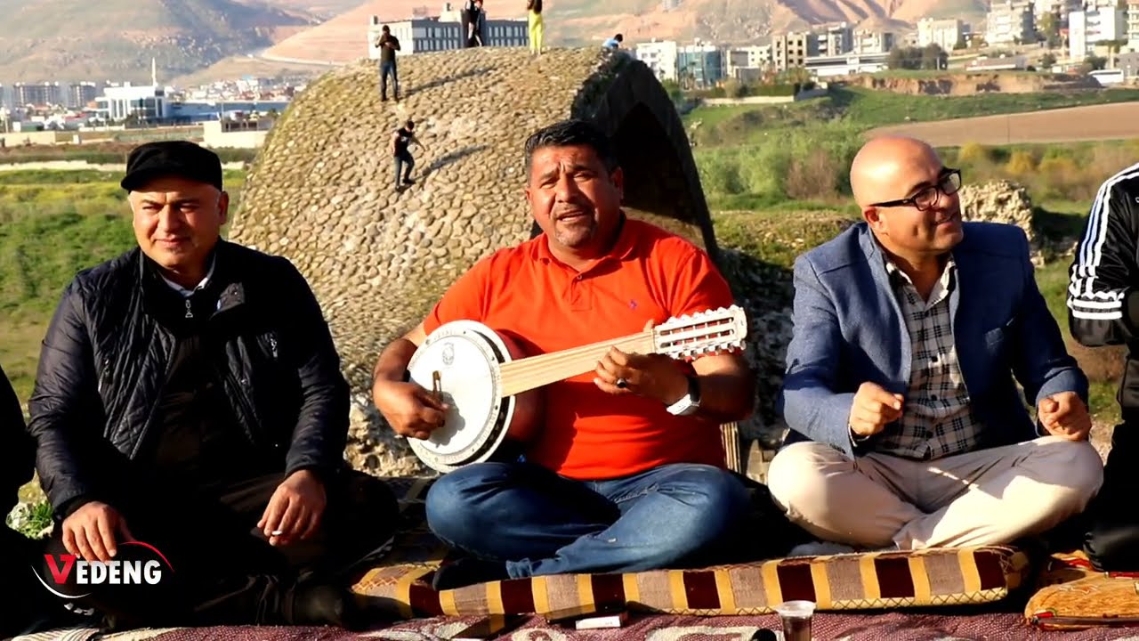 جلسة ممتعة مع شباب وكالة فدنك في عين ديوار وأجمل الأغاني الفلكلورية مع الفنان محمد بانه قصريÊndîwer