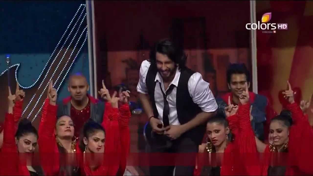 Ranveer Singh - Tribute to all Superstar of 90's in Colors 19th Screen Awards 2013