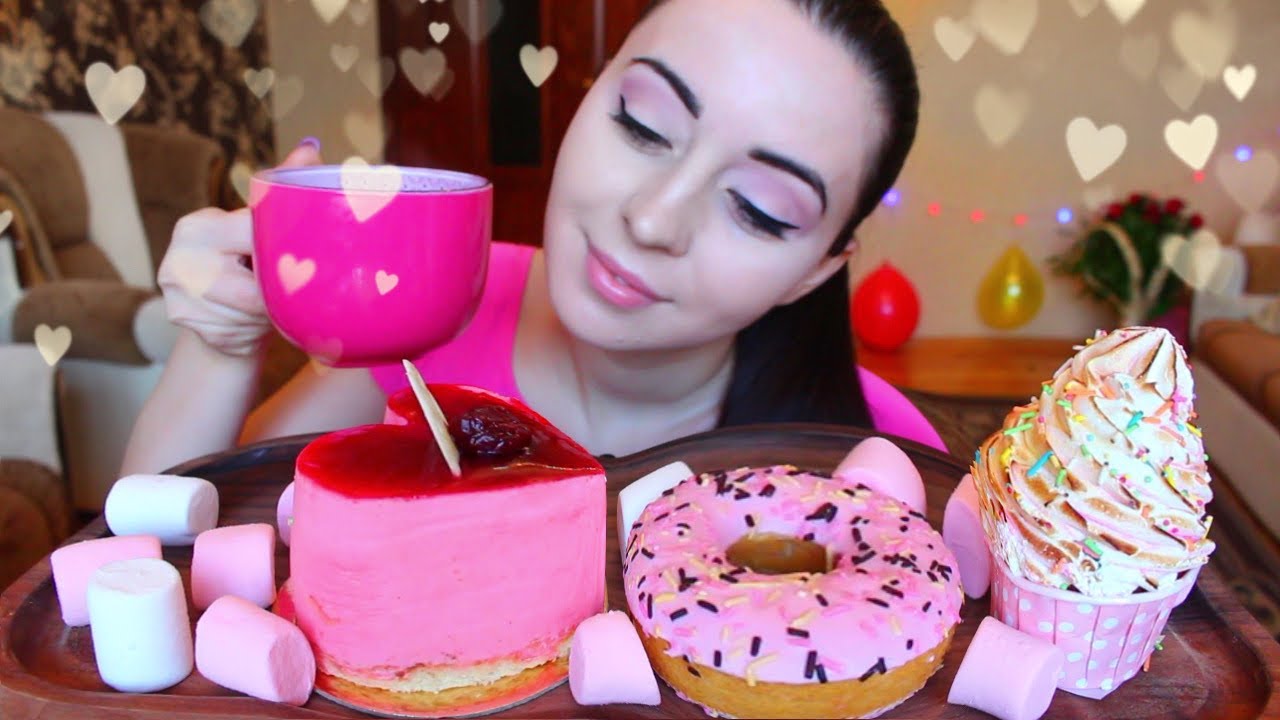 СЛАДКИЙ МУКБАНГ ! НУ ОЧЕНЬ ВКУСНО asmr Ayka Emilly