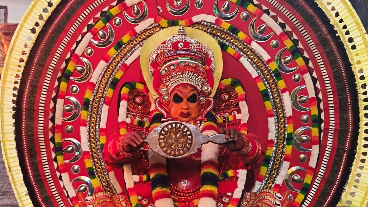 കമ്മാടത്ത് ചാമുണ്ഡി 🙏🏼 കമ്മാടം ശ്രീ ഭഗവതി ക്ഷേത്രം...