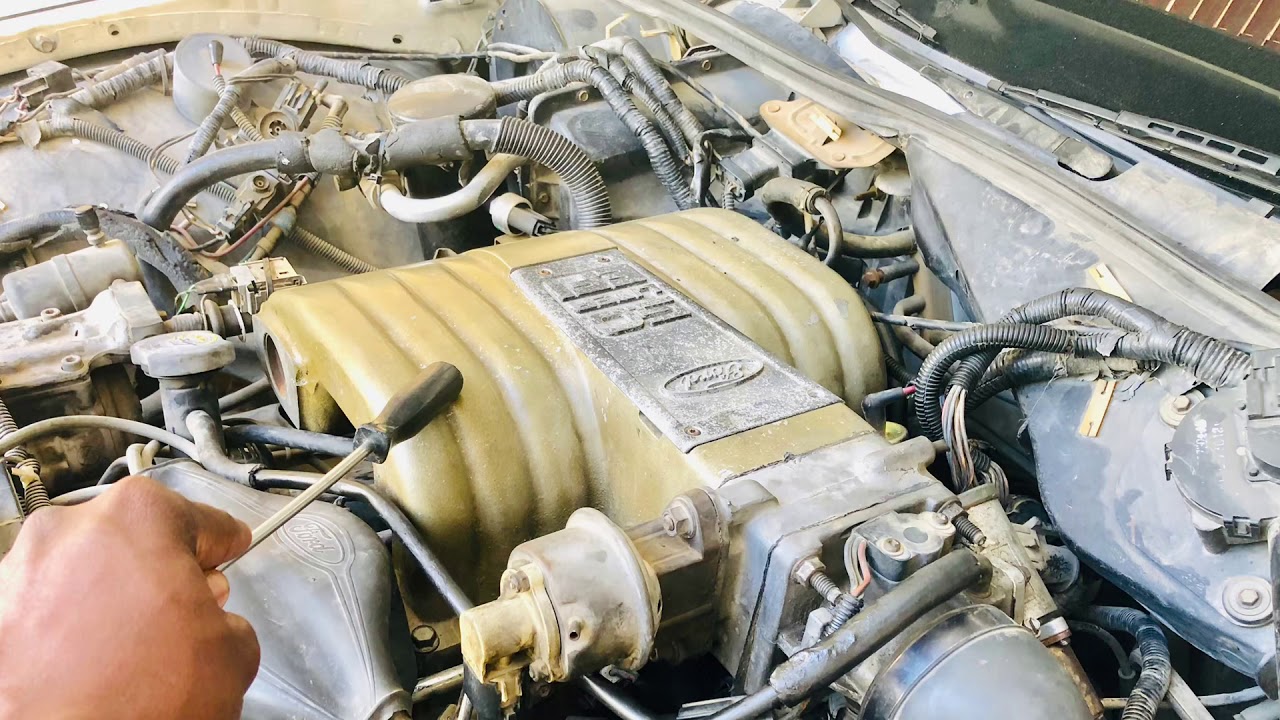 Mercurey Grand Marquis Air intake / fuel pressure Regulator removal