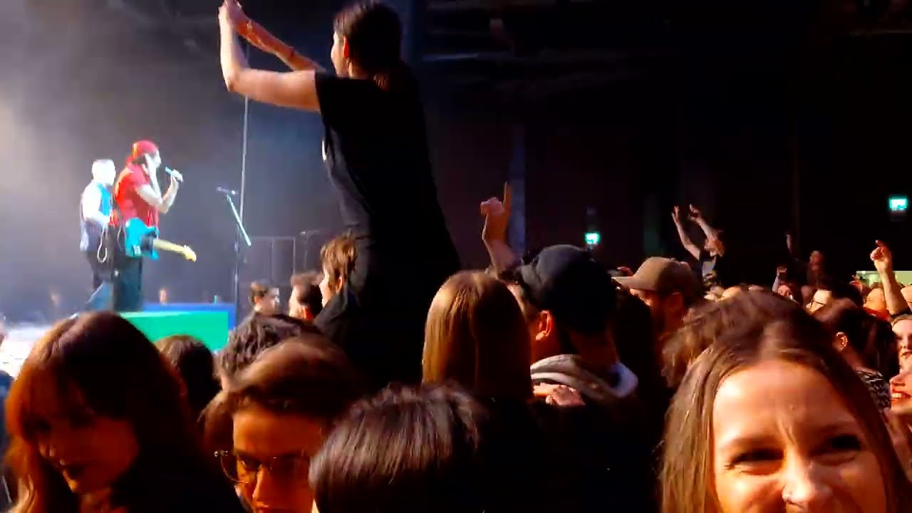 All Time Low - Something’s Gotta Give live at Fryshuset Arenan Stockholm 2026-02-02 [4K UHD]