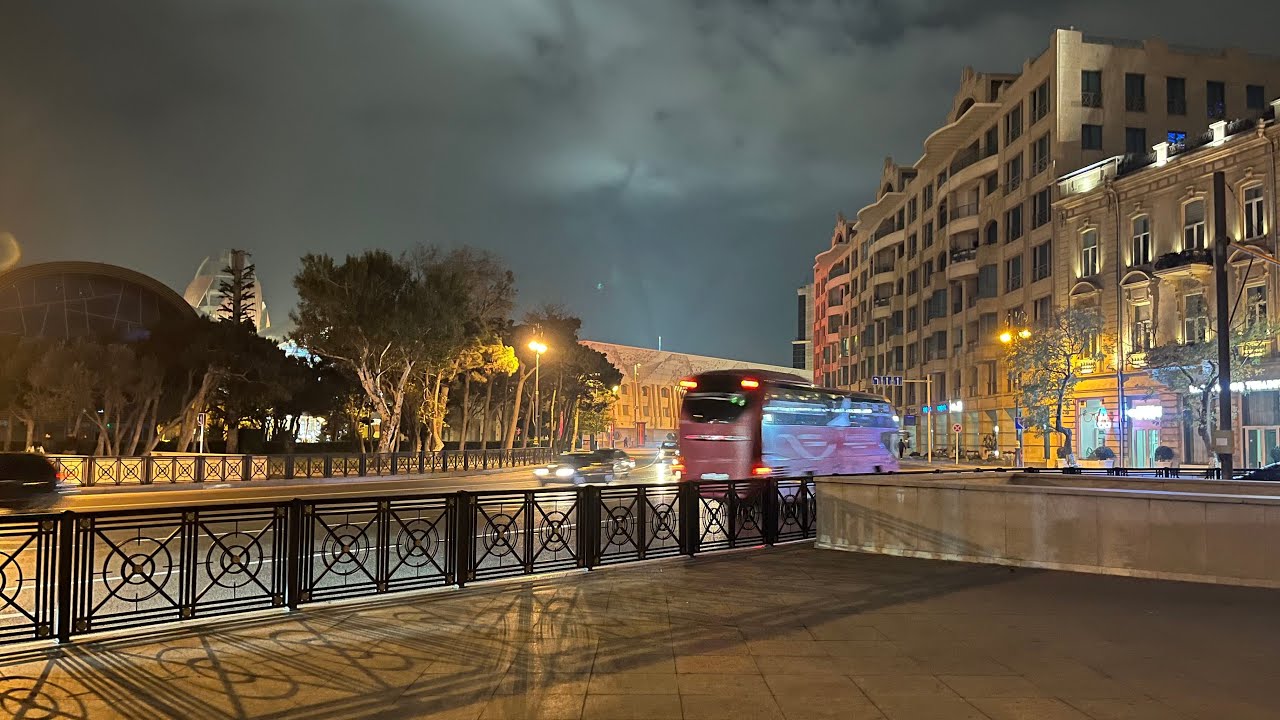 قدم زدن در خیابان‌های باکو | Walking in Baku Streets