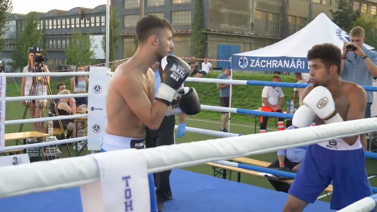 Viktor Kubečka - Alex Emmerich