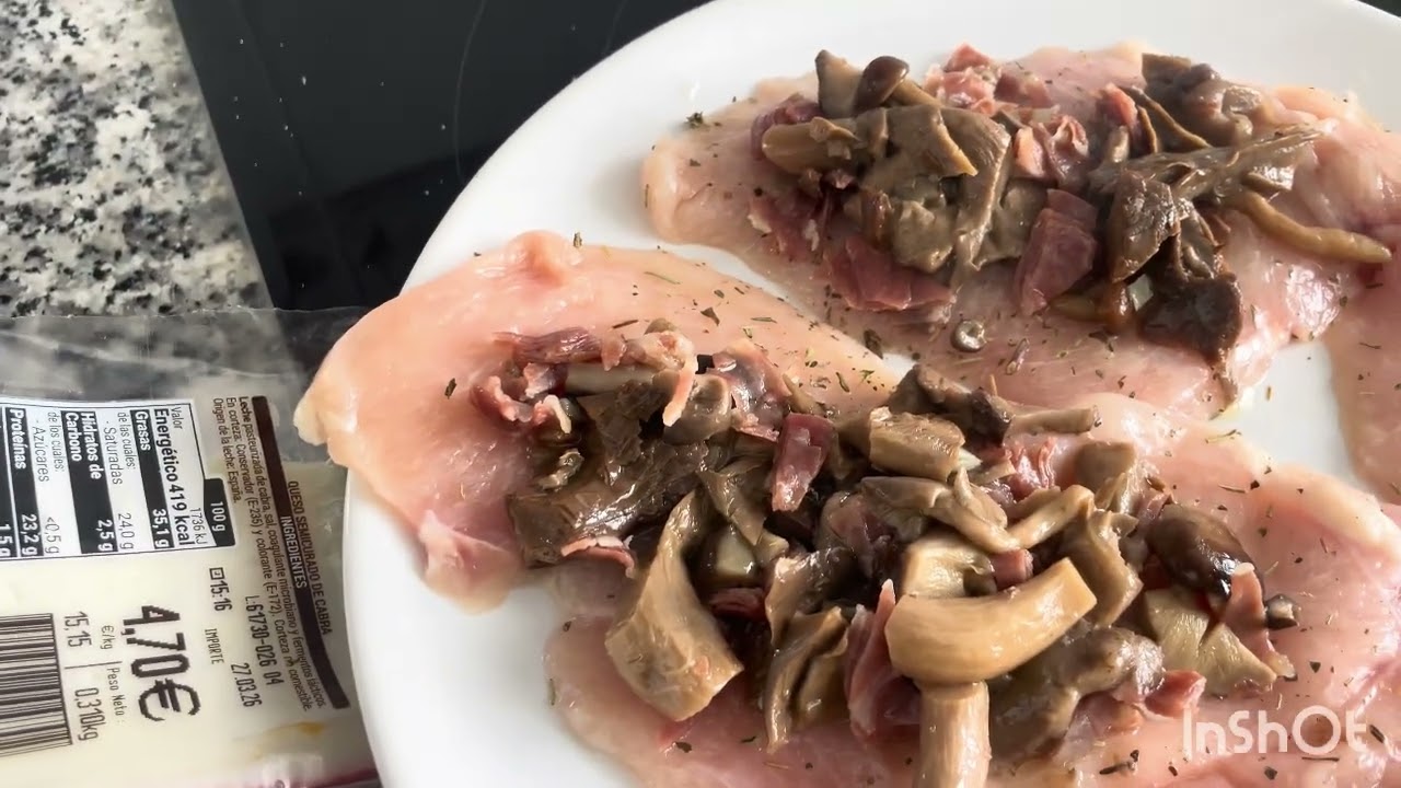 CACHOPO DE POLLO CON SETAS,JAMÓN Y QUESO DE CABRA