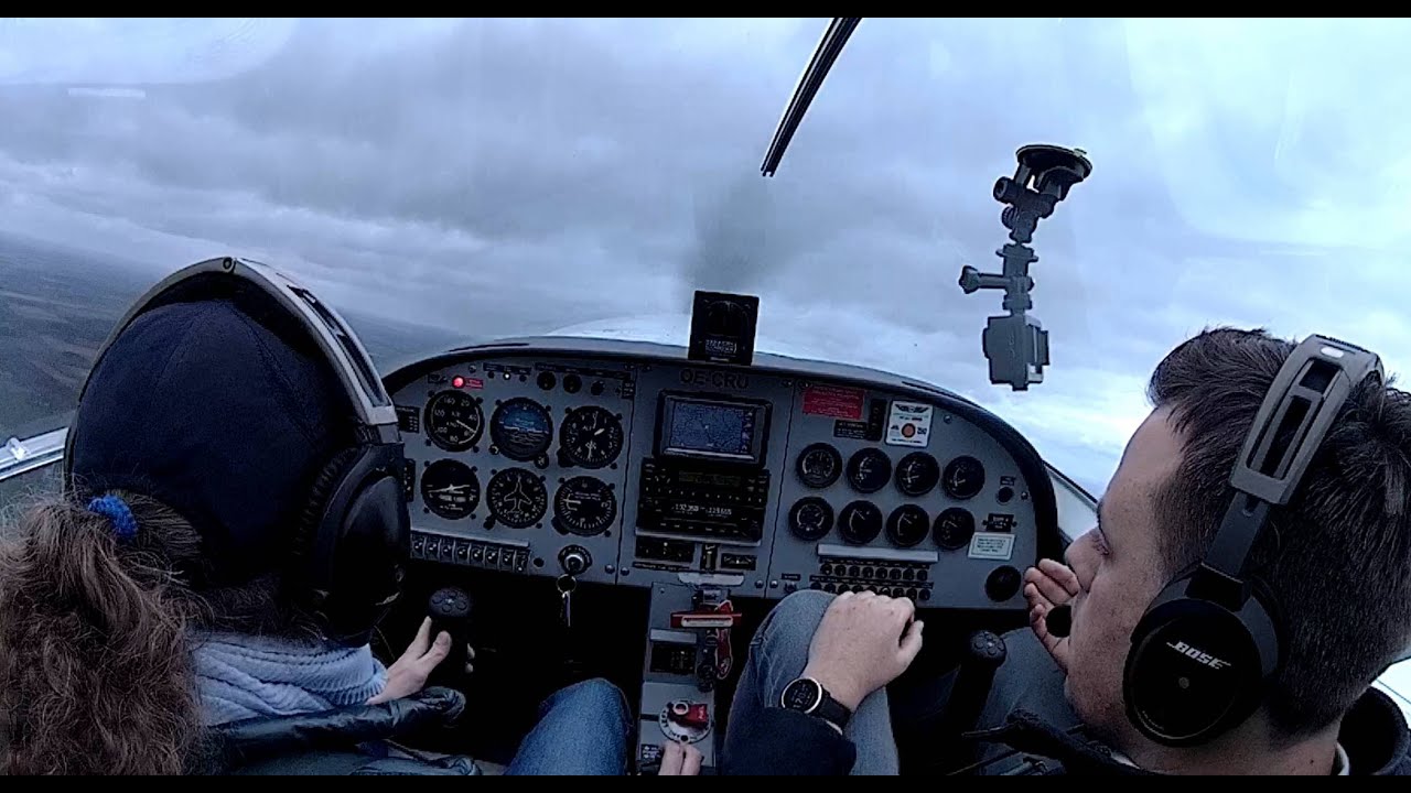 PS-28 Cruiser - Drachten Airport (EHDR) Training stalls