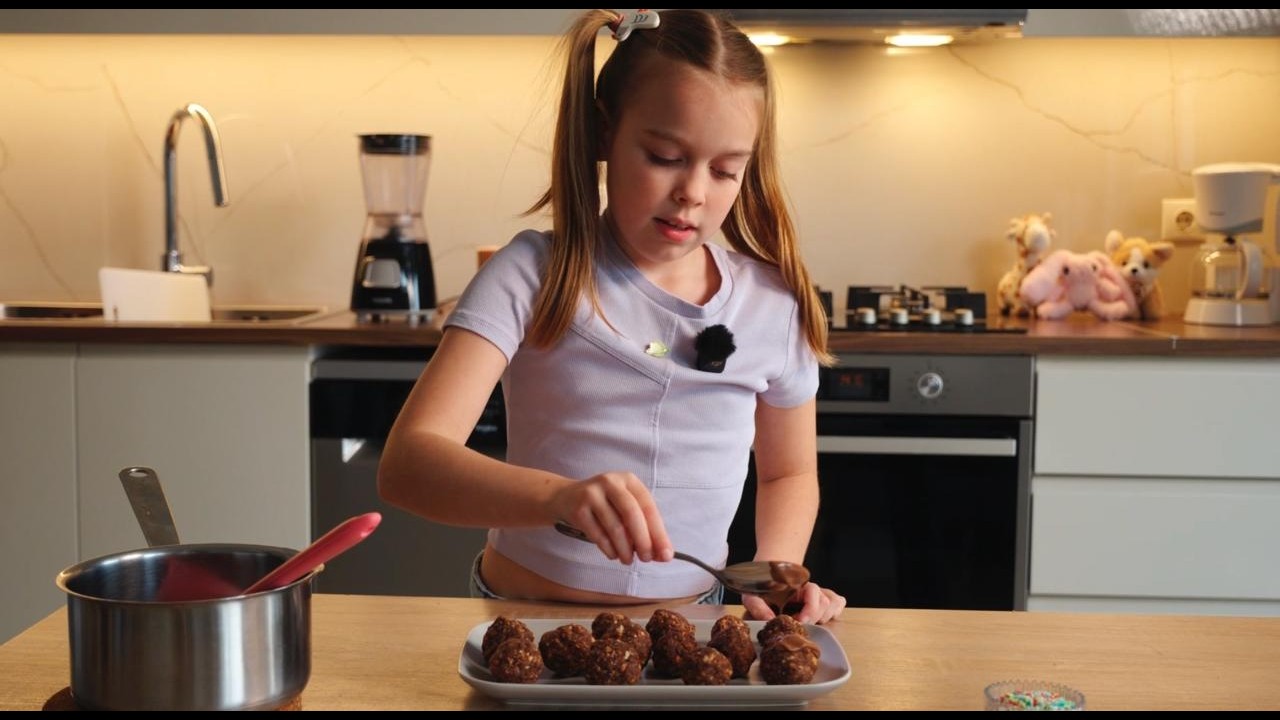 cake pops γλυκό από σοκολατένιο μωσαϊκό 🍫💜 | Poli Glyko