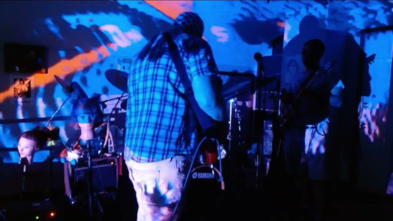 Don't Worry, but don't look around either (2) - improvised Goinkler Jams 226