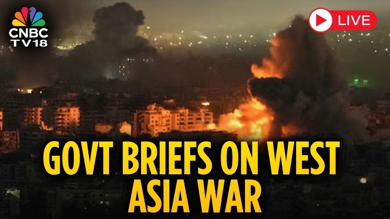 LIVE | Government Briefs On West Asia War Development | Gas Supply Crisis Grips India | N18L