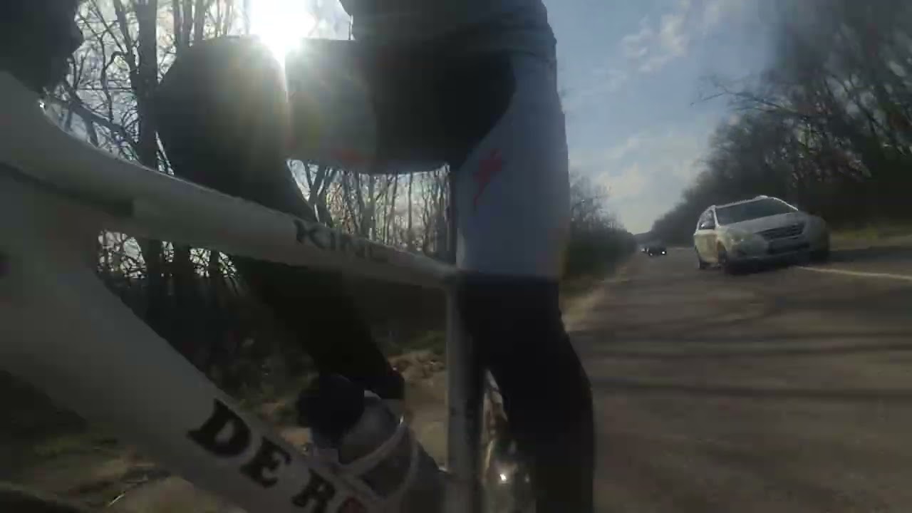 3-as uncut Back View - Mogyoródi lehajtó ---► Gödöllő