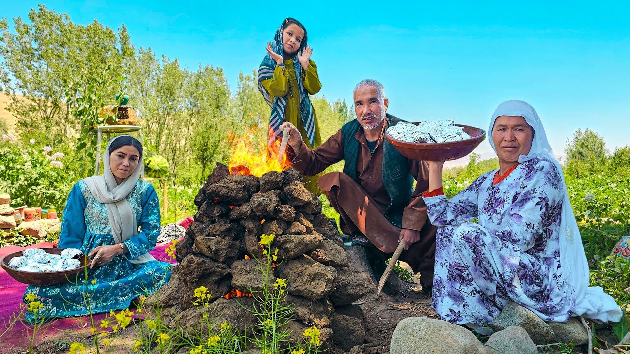 🔥 Underground Chicken & Potato Feast!! Afghan Earth Oven Cooking in Bamyan
