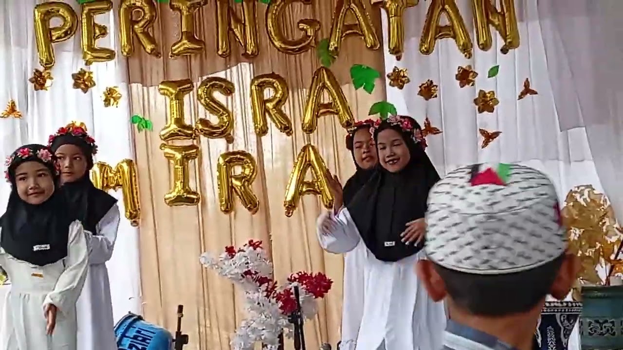 Tari ya robbi bil mustofa oleh siswi TK Nurul Hasan Graha Margaasih