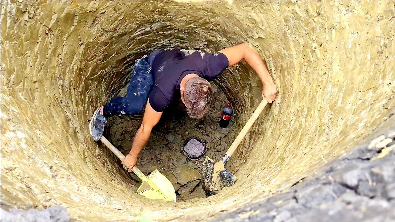 Cornel m a lasat singur in fantana fara scara si a plecat de la casuta din padure !