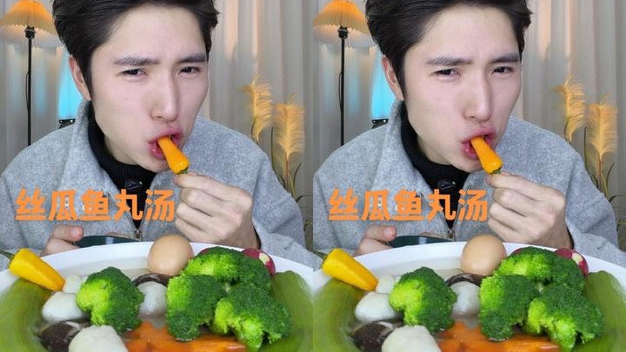 丝瓜鱼丸汤好吃好吃，再来一个永安黄椒炒鸡蛋配手剥笋爽歪歪，#上热门 #美食#丝瓜鱼丸汤 #活珠子 #手剥笋