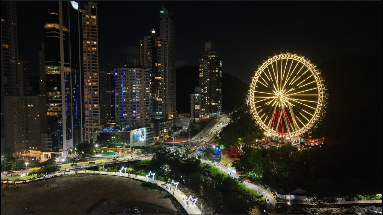 Balneario Camboriú Voo noturno sobre a Orla com Dji Air 3s