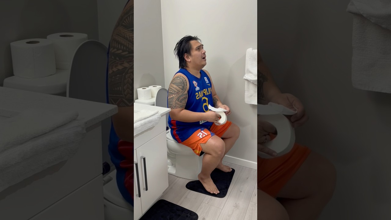 Cute baby pranks pooping dad 😂🤫🦄👶🏻🌈 #tiktok #shorts #baby #funny #family