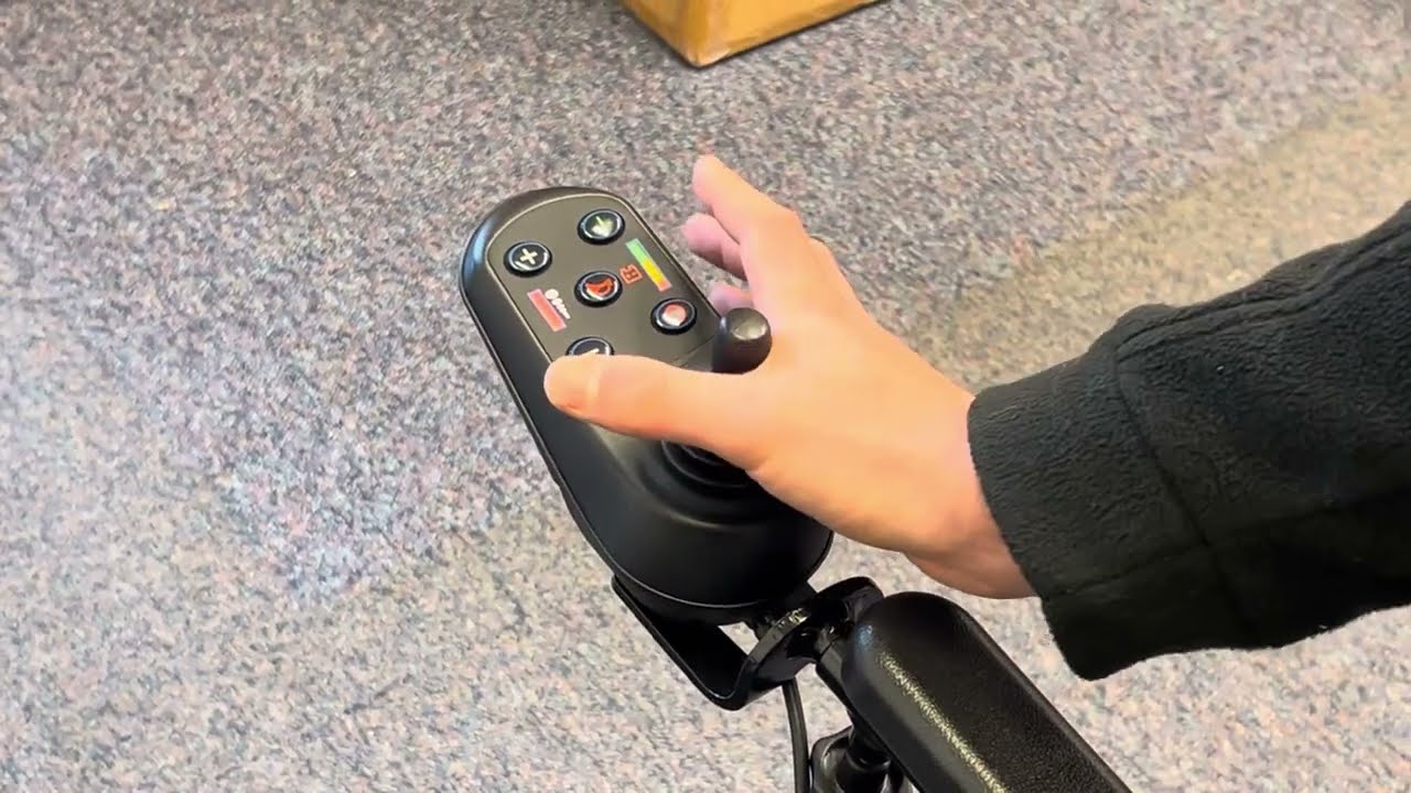 LITH-TECH SMART CHAIR 2025 Battery Gauge 