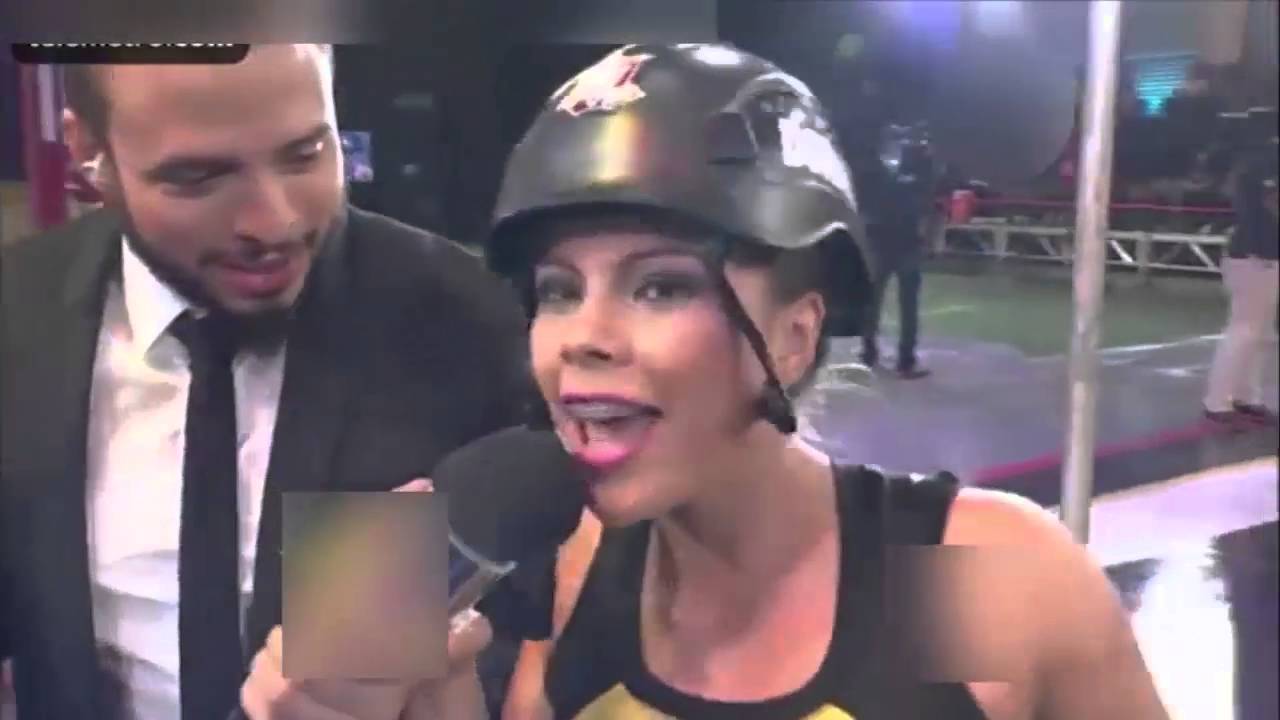 Liza Hernández y Doralis casi de pegan en Calle 7 VIP