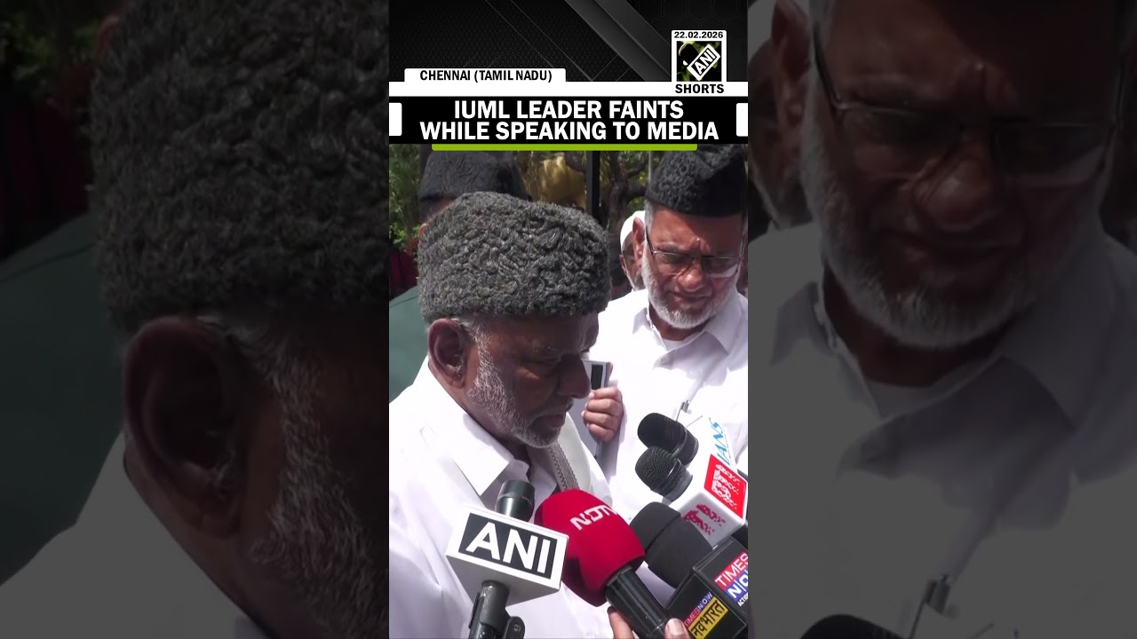 Лидер IUML Кадхер Моидин потерял сознание во время пресс-конференции после переговоров о разделе ...
