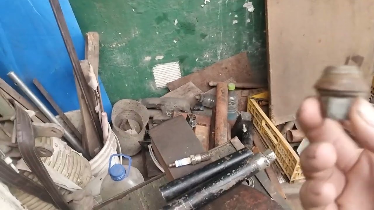 Saca bujías casero reciclando materiales