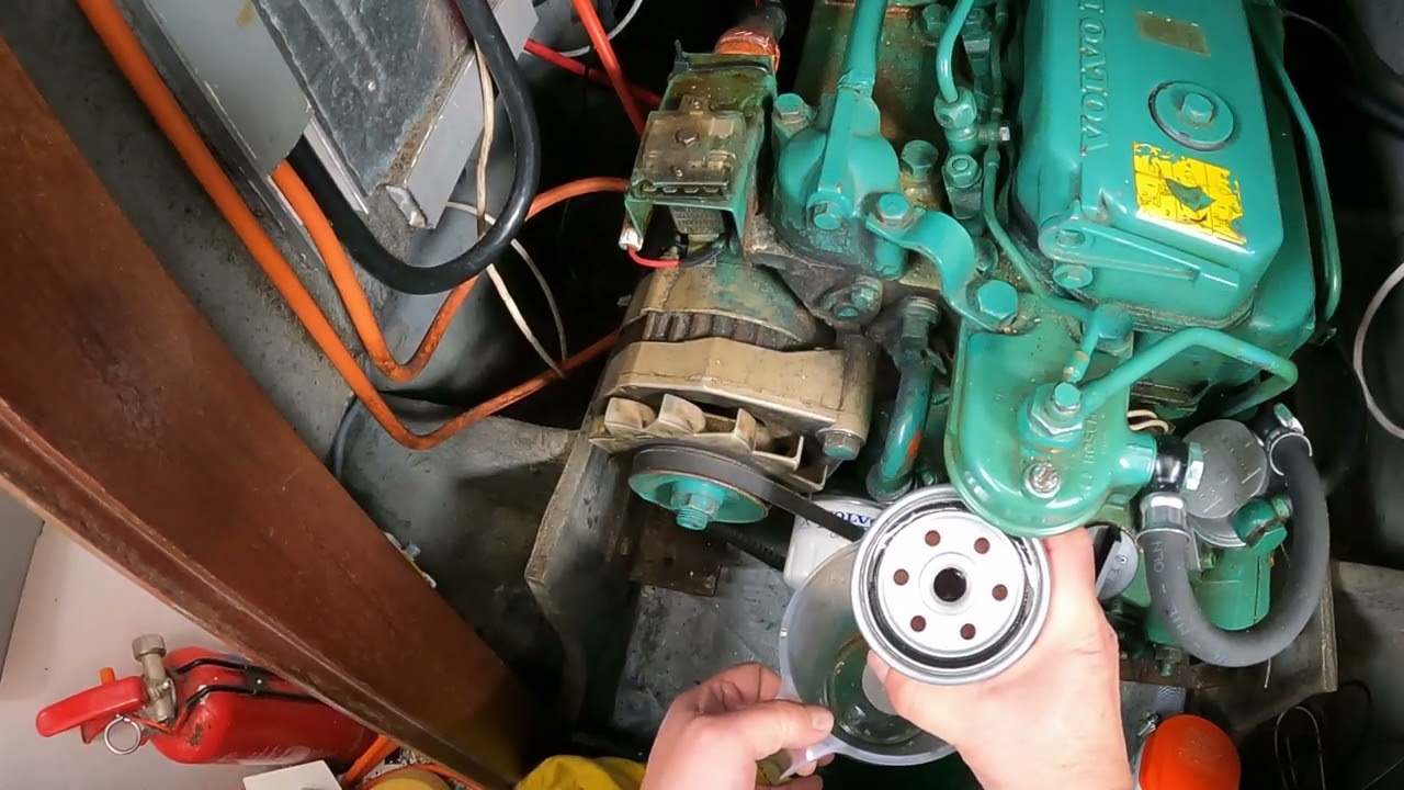 S20 - Changing fuel filter for Volvo Penta 2002