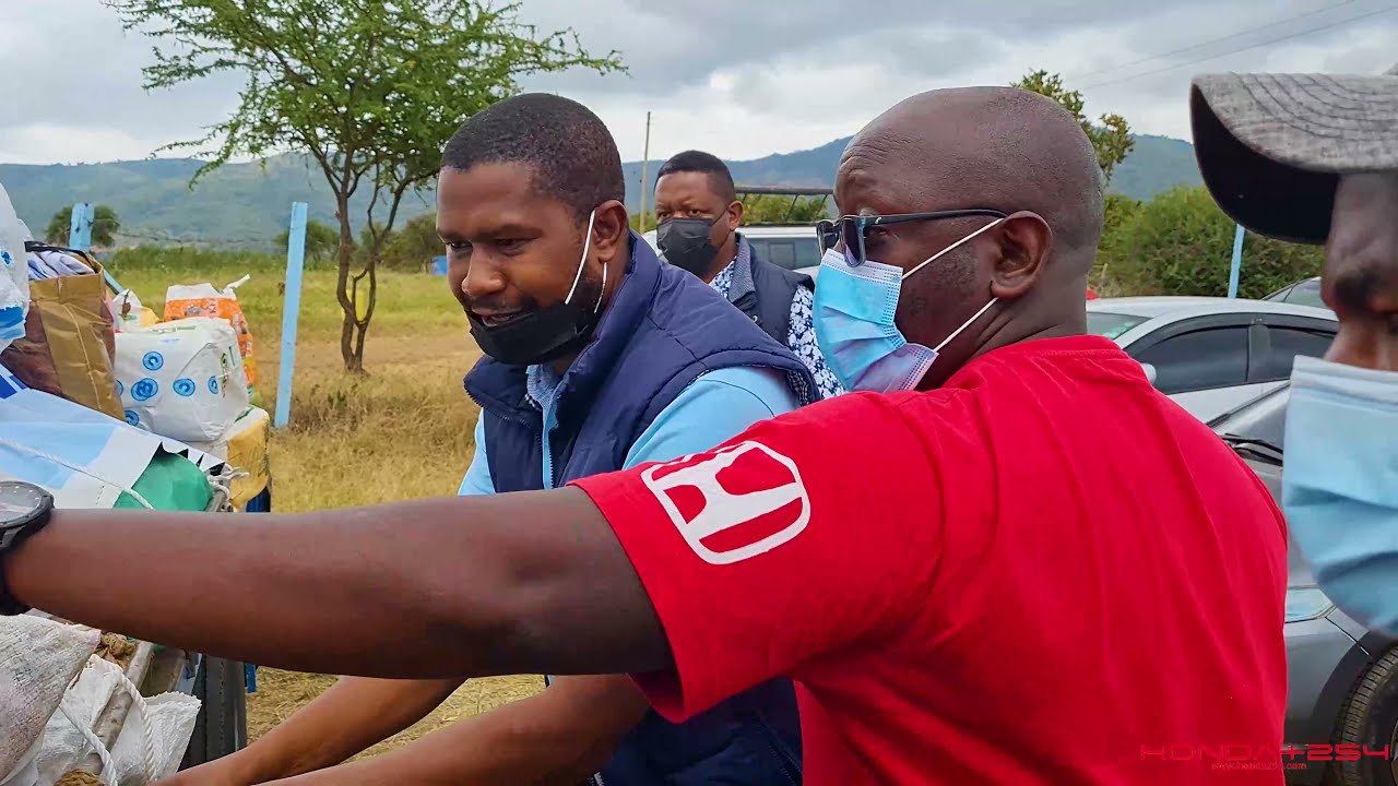 Honda+254 road trip and charity drive to Sultan Hamud Tumbuni community center