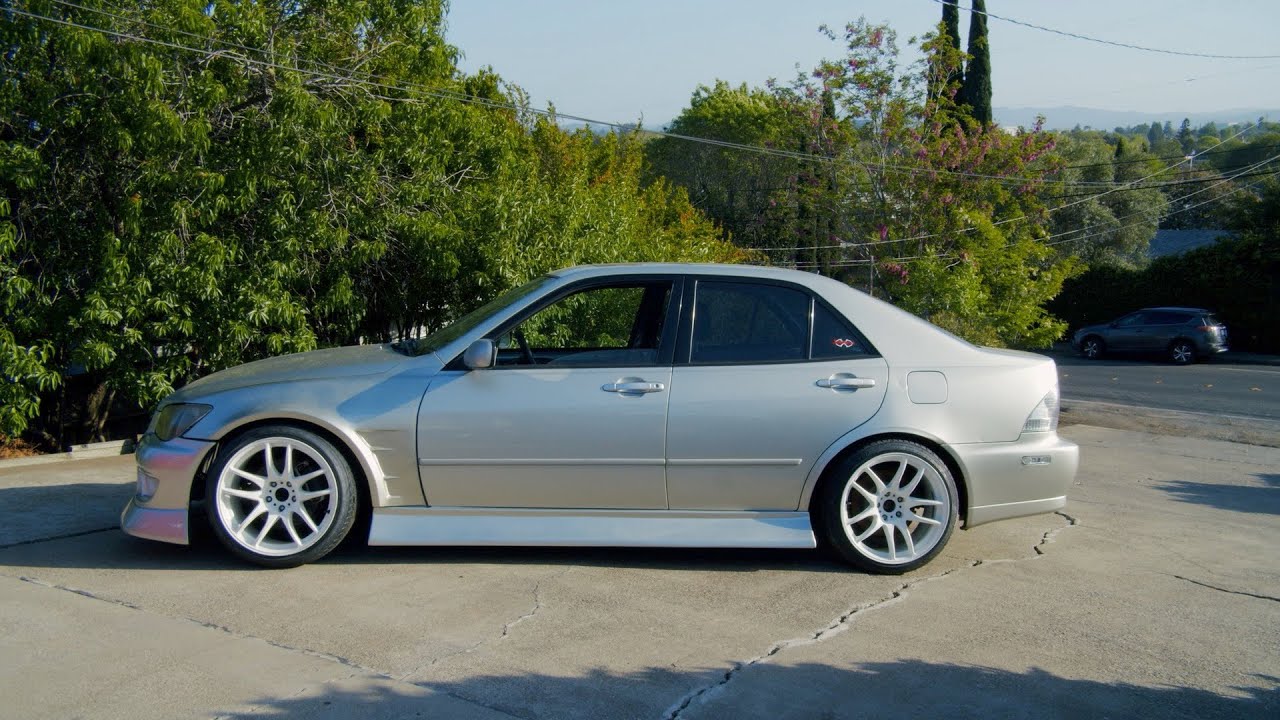 Nico's 1JZ IS300: The perfect drift car.