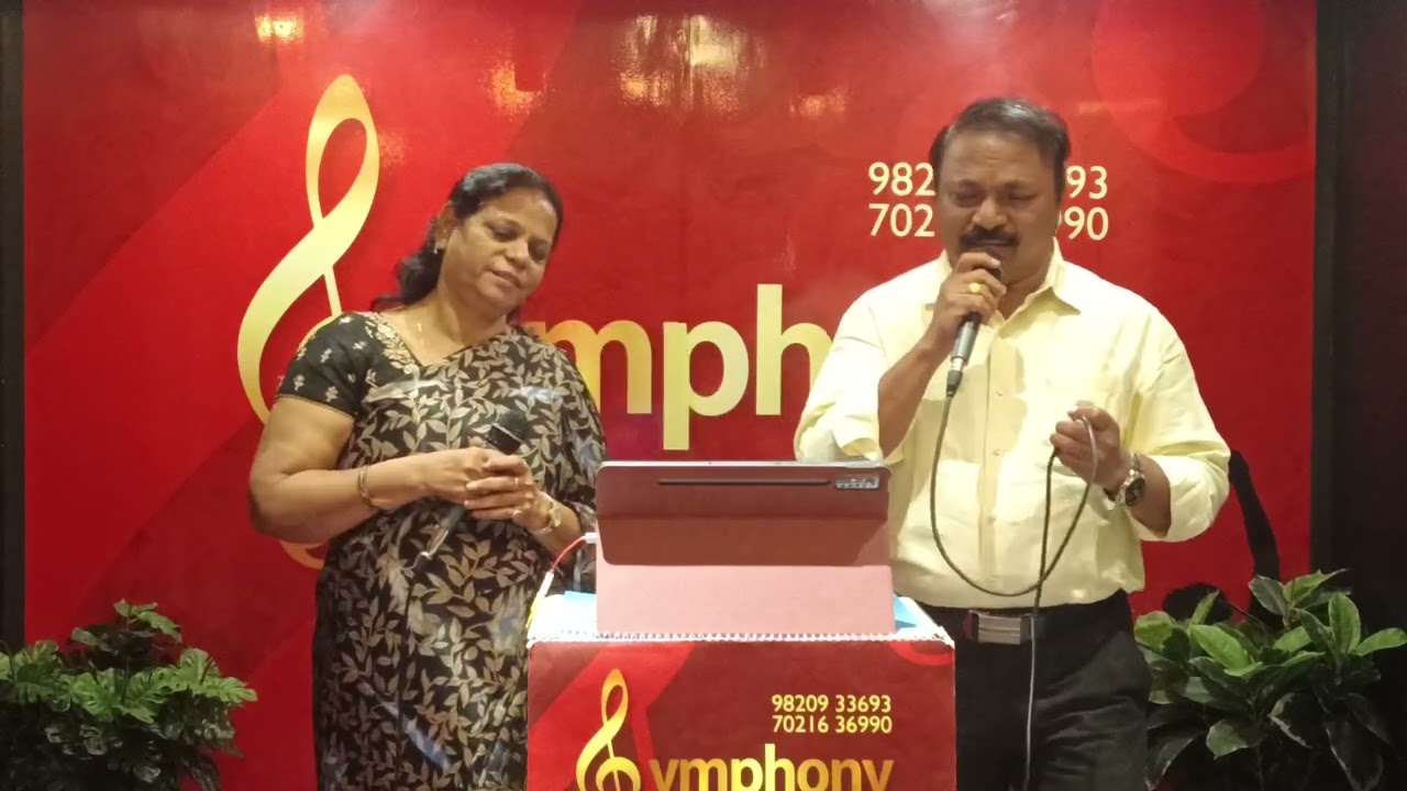 No copyright purpose only for entertainment enjoy this beautiful Duet song 