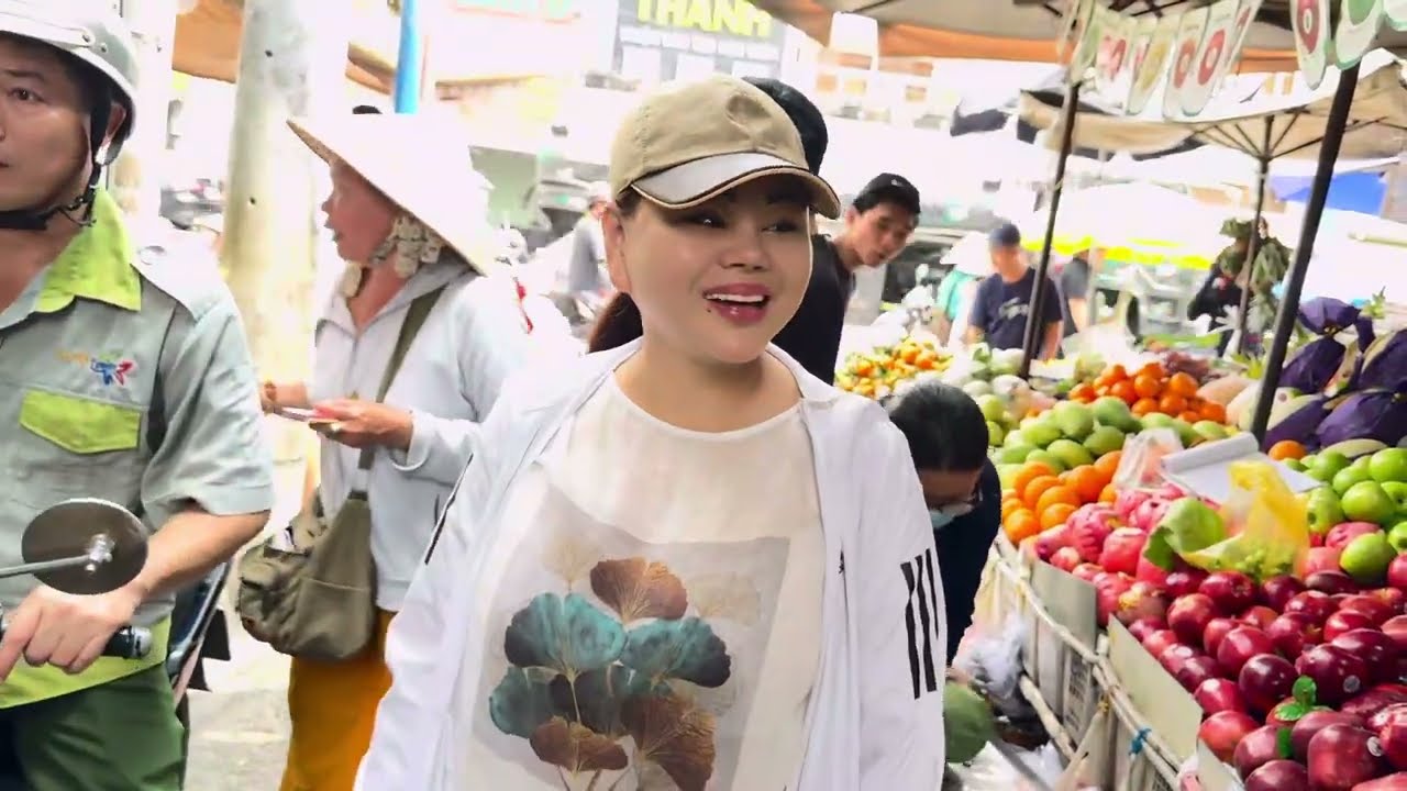 28 Tết Lê Giang dẫn Minh Dũng đi chợ Phú Xuân nhà bè mua đồ chưng Tết