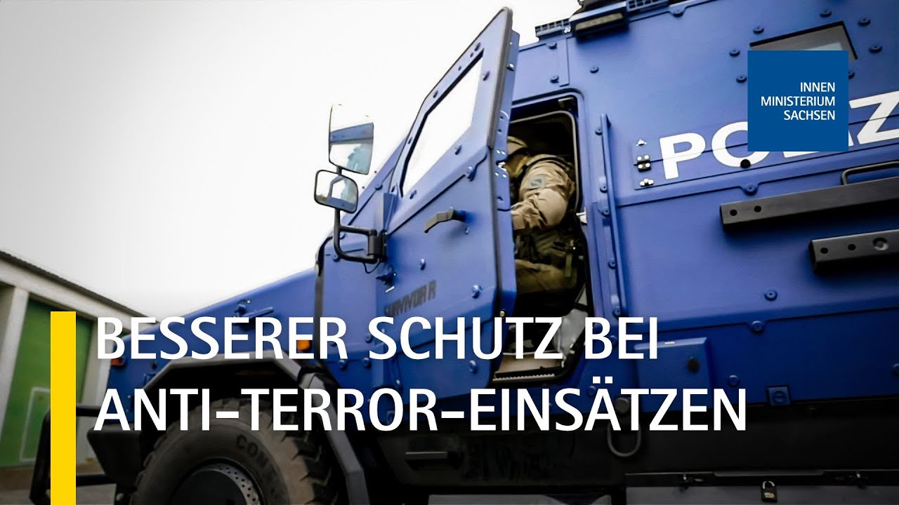 Übergabe des »Survivor R« an die Polizei Sachsen