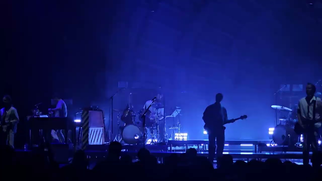 Vampire Weekend - White Sky Live at Manchester 02 Apollo 02/12/2024