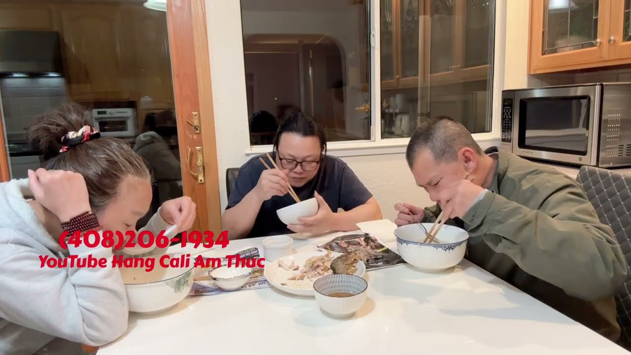 ANH MÍA CHỊ THỦY BUỔI TỐI BÚN CÁ NGON QUÁ HÚP SẠCH TÔ 