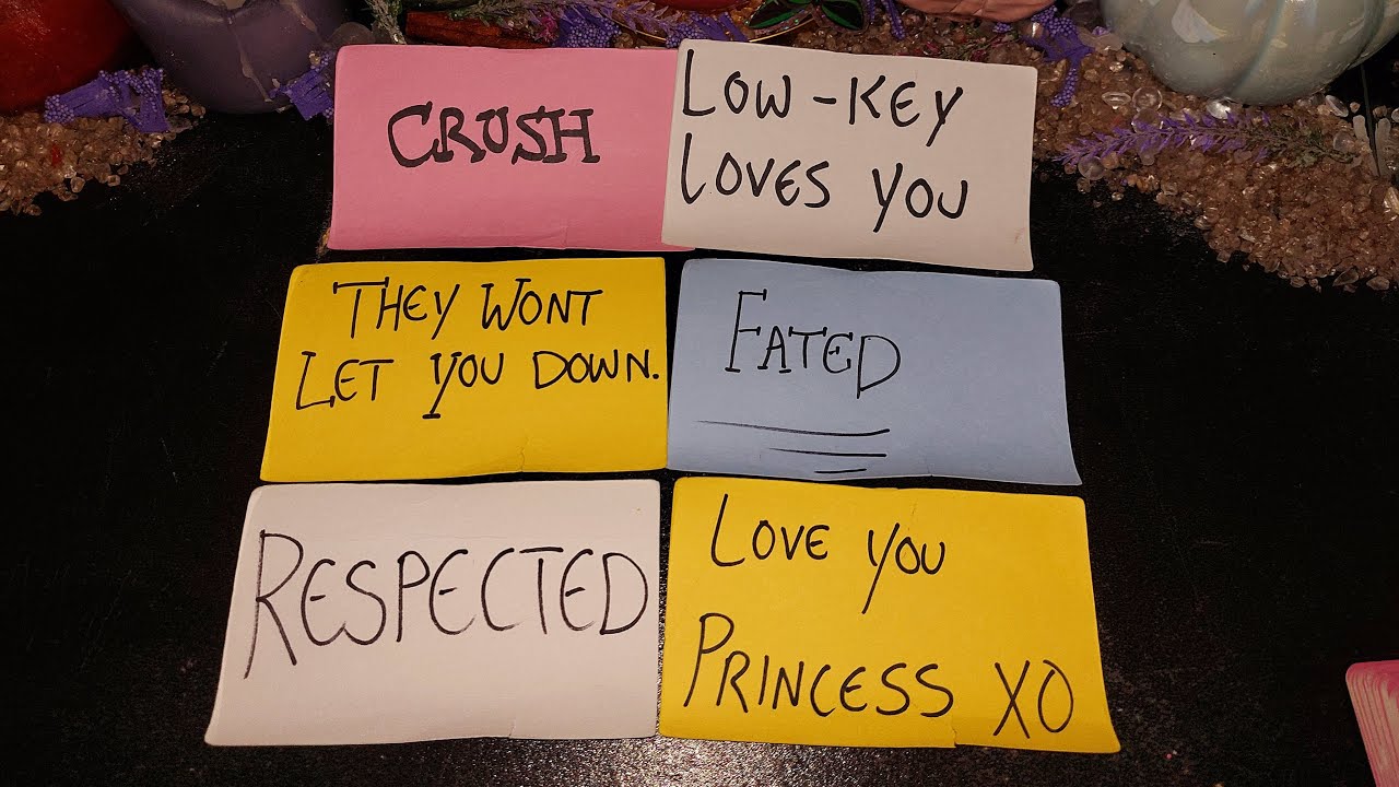 Someone with a lot of authority has a crush on you! (Collective Psychic Reading)