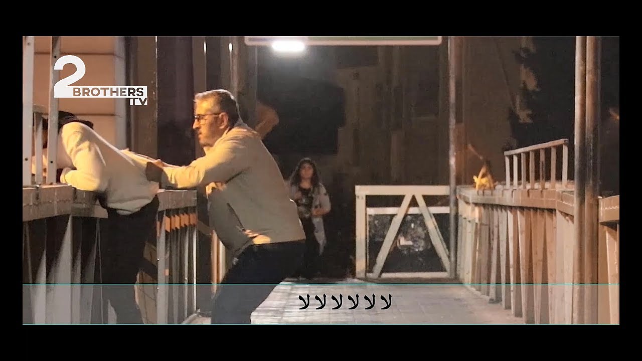 هل سيترك الأتراك شاب عربي يلقي بنفسه من فوق الكوبري !! تجربة إنسانية