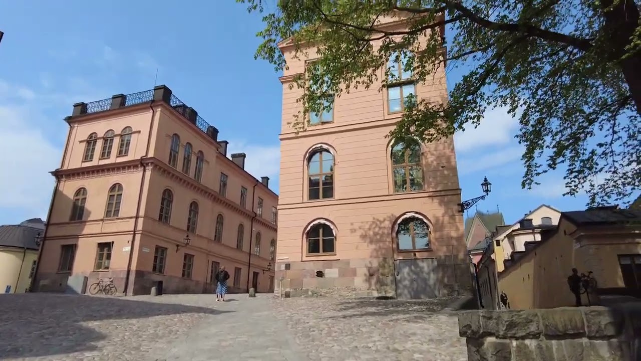 🇸🇪 Walking on the small Island of Riddarholmen, Stockholm