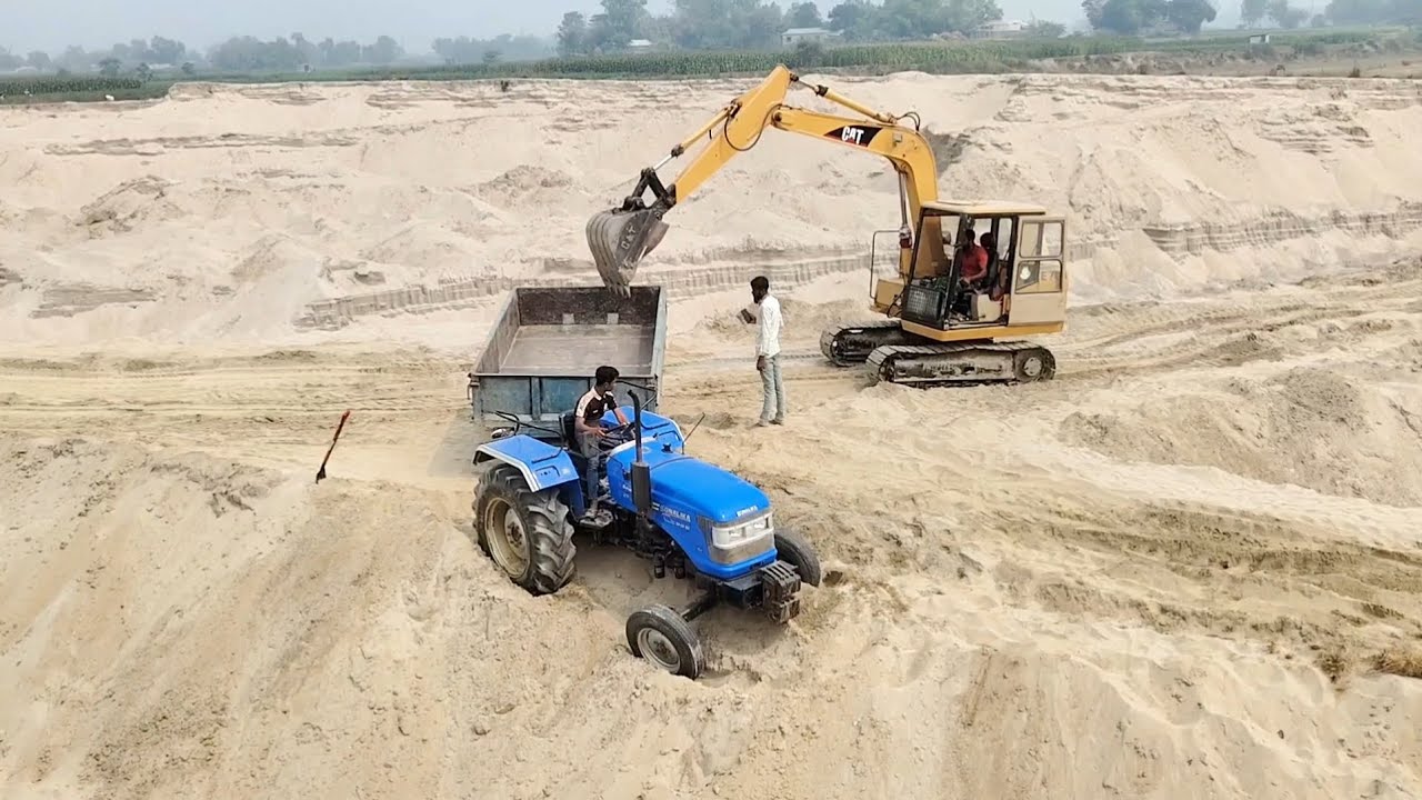 sonalika tractor 50 stuck in mud help jcb 