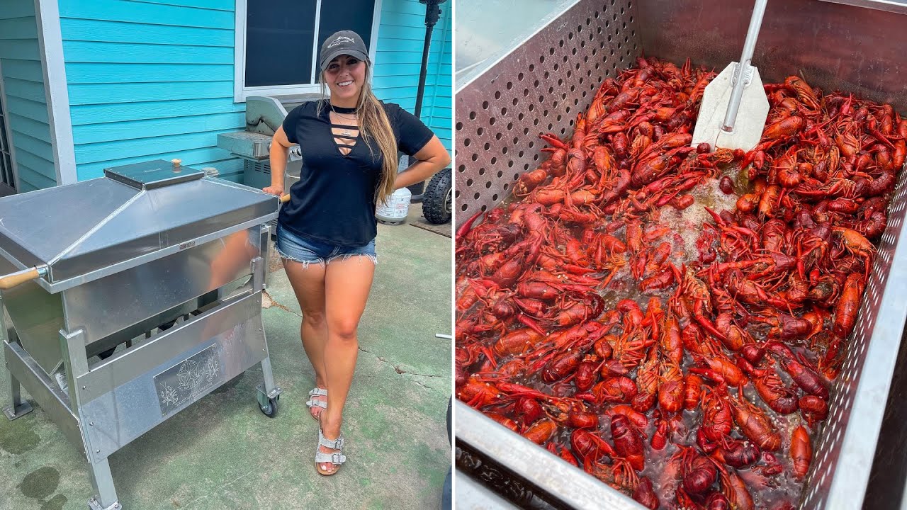 Cajun Crawfish Boil in my New Cooker!🔥🦞