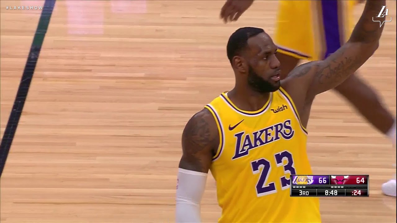 LeBron James Highlights at Bulls (3/12/19)