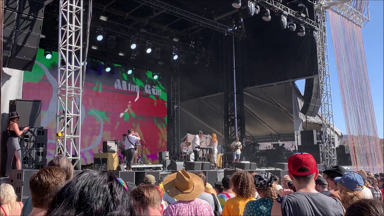 Altın Gün - Live at Desert Daze, Moon Stage 10/12/2019