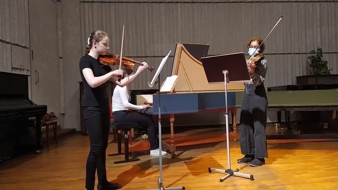 Violin. Joseph Bodin de Boismortier: 4 Ballets de village en trio op. 52.