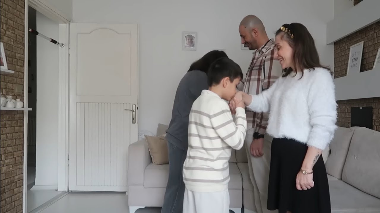 BAYRAMIN 1.GÜNÜ💕BAYRAM KAHVALTIMIZ🙏TATLIMI YAPIP GİTTİM🥰BAYRAMLAŞMA💕HARÇLIKLAR😊BAYRAM HAZIRLIĞIM👍