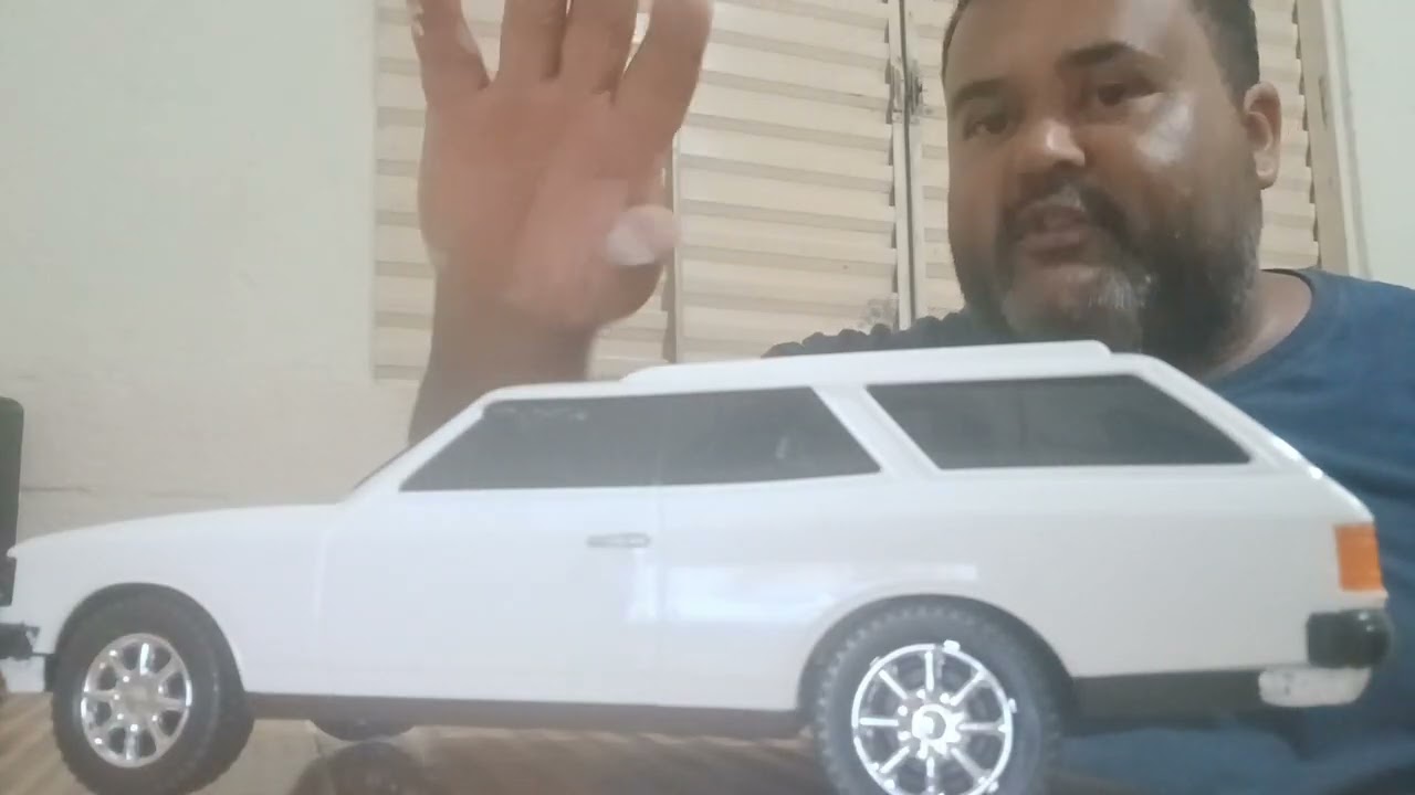 Dando um trato no  opala e na caravan 