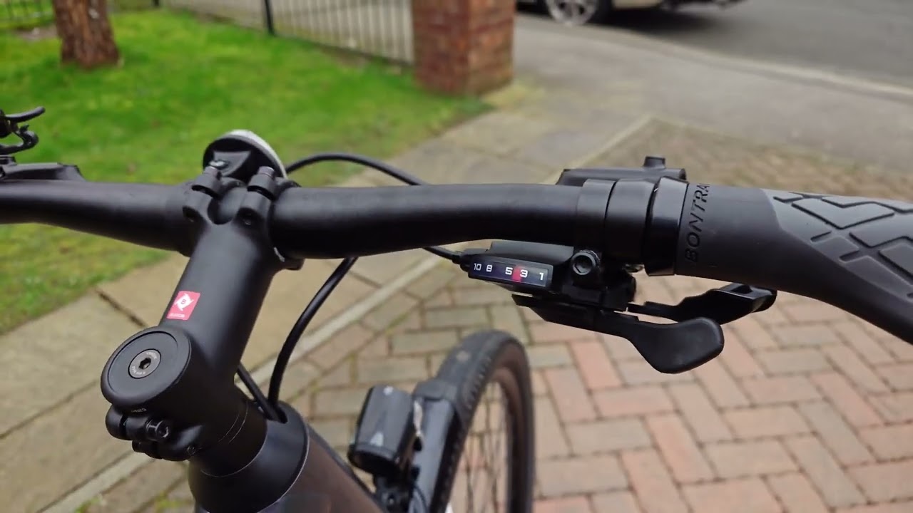 2024 Trek Dual Sport 3 Gen 5 Equipped Walk Around